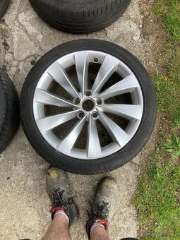 Kola volkswagen r18 5x112 - 2