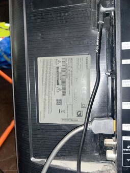 Televize TV samsung UHD 4K 110 cm 43 palců - 2