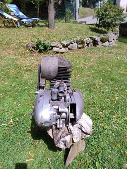 Motor ČZ 175 prase - 2