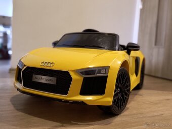 Dětské auto AUDI - 2