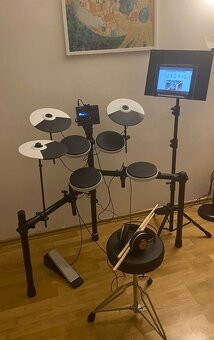 Bicí souprava Roland TD-02 s příslušenstvím - kompletní set - 2