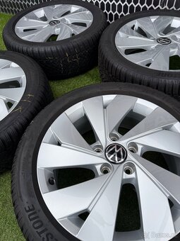 Originální Alu kola 5x112 VW Golf 8  205/50/17 - 2