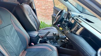 Prodám Toyota RAV4 top stav . Odpočet DPH - 2