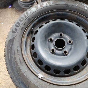 15" plechová kola – 5x112 – AUDI (VW, ŠKODA, SEAT)  Disky:  - 2