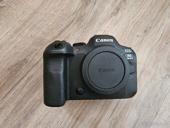 Canon EOS R6 Mark II tělo + 3x baterie + 64GB SD Karta - 2