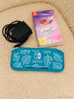 Nintendo Switch Lite 32GB Animal Crossing - 2