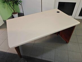 Dřevěný stůl, stavitelná výška - 2