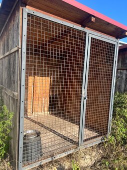 Tři kotce k prodeji - 2