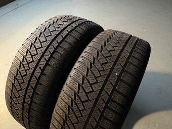 Zimní pneu Continental 215/45R18 - 2
