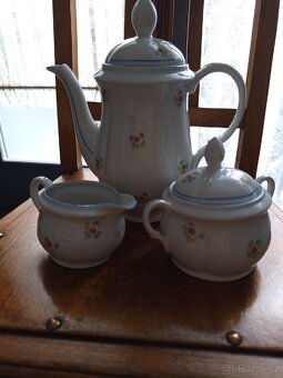 Keramika set konývka na čaj , kávu,cukřenka ,mléčenka - 2