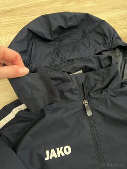 Sportovní bunda s kapucí - 2