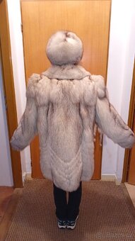 ​Luxusní set: Kožich ze stříbrné lišky + čepice + šála - 2