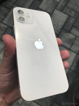 iPhone 12 64Gb v hezkém stavu, white - 2