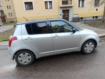 Suzuki Swift 1.3 68 kW - 2