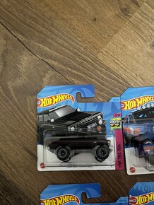 Jeep Hotwheels - 2