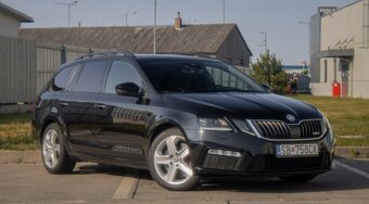 Škoda Octavia Combi 2.0 TSI RS DSG - 2