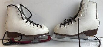 BRUSLE dívčí vel. 27 - 2