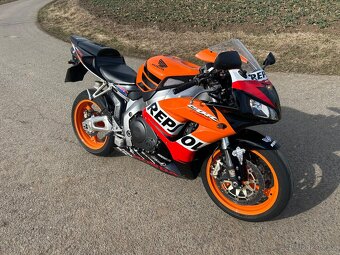 Honda CBR 1000rr - 2