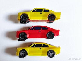 Uni Autíčka na autodráhu 1:32 - 2