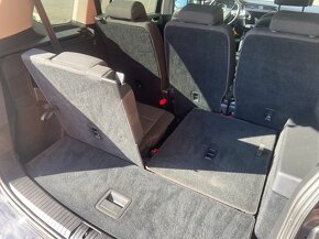 VW Touran R-Line 2.0 Tdi 110kW 7 míst - 2