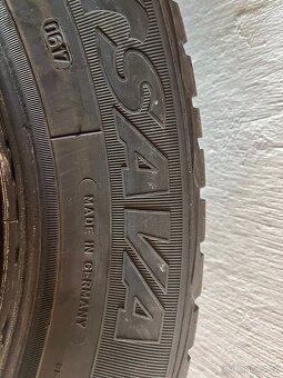 Pneu 205/60 R16 - 2
