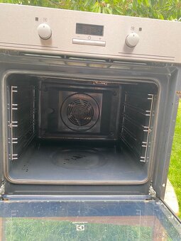 Trouba electrolux EOB43410OX - 2