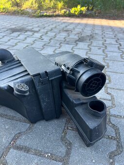 Air box bmw e39 525i m54b25 - 2