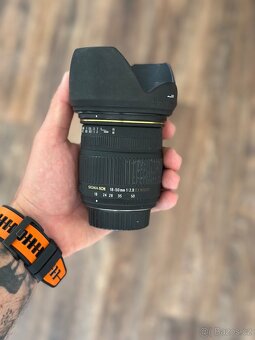 SIGMA 18-50mm f/2.8 pro Nikon F - 2