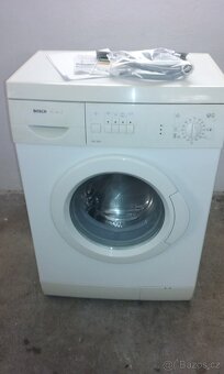 pračka BOSCH Maxx4 náplň 5 kg - úzká jen 40 cm - - 2