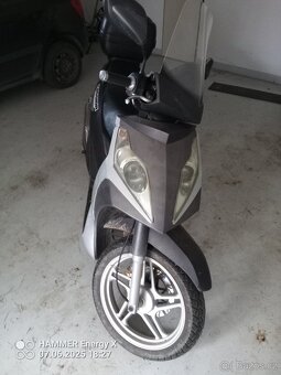 Skútr 125 - 2