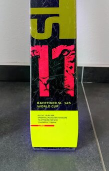 Juniorské slalomky volkl racetyger - 2