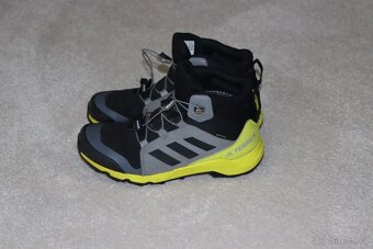 Kotníkové Adidas Terrex vel. 37 1/3 - 2