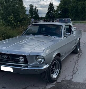 Ford Mustang Fastback 4.7 V8 - 2