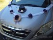 Svatební dekorace na ženichovo auto - fialovo-bílá - 2