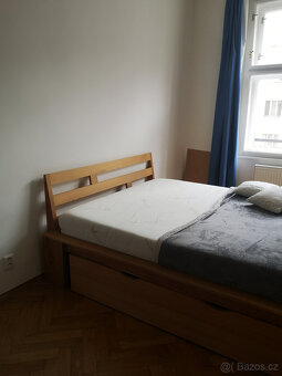 Manželská postel masivni dřevo včetně matrace - 2
