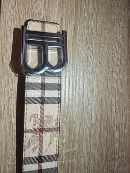 Burberry pásek - 2