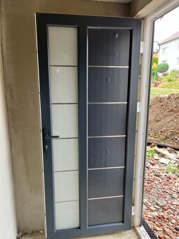 Vchodové dveře plastové - 2