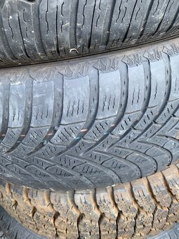 Prodám 3 ks zimních pneu Semperit 195/65 R15 - 2
