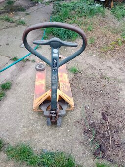 Paletový vozík - 2