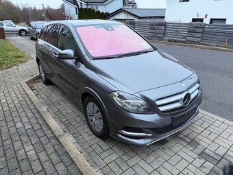 Mercedes Benz B Electric Drive,1.majitelka - 2