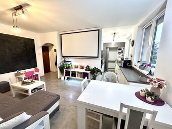 Cihlový byt 3+kk, s vlastní zahradou, Starý Mateřov - 2