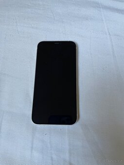 Apple iPhone 12 - 2