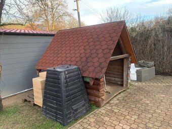 Zateplená luxusní psí bouda - 2