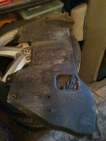 Dekl pod motor Infiniti FX35, FX45 - 2