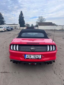Ford mustang GT - 2