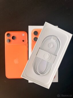Prodam iPhone 17 Pro Max 512GB Cosmic Orange - 2