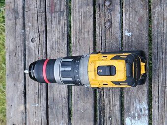 Dewalt DCD796 Aku příklepová vrtačka - 2