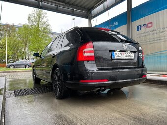 Oktavia rs dsg 125kw - 2