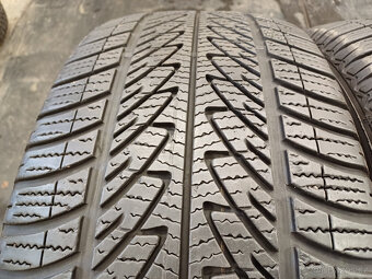 Zimní pneu Goodyear 235/55/17 103V - 2