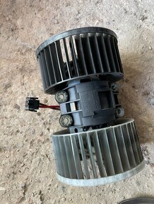 Motor klimatizace z BMW E46. - 2